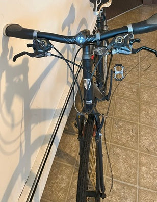 7.2 FX Trek bicycle - Black - USED - Local Pick- Up